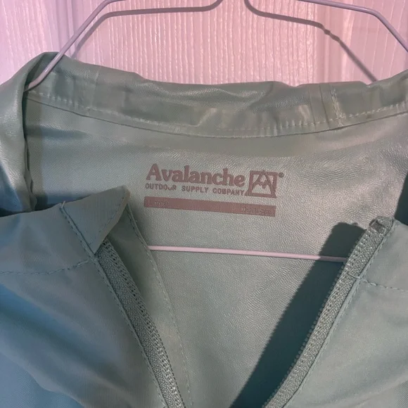 Avalanche Light Blue Outdoor Jacket - Picture 2 of 3